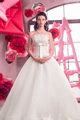 Свадебное платье со скидкой до 70%, свадебный аутлет